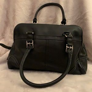 Coach Black leather doctor-style satchel.